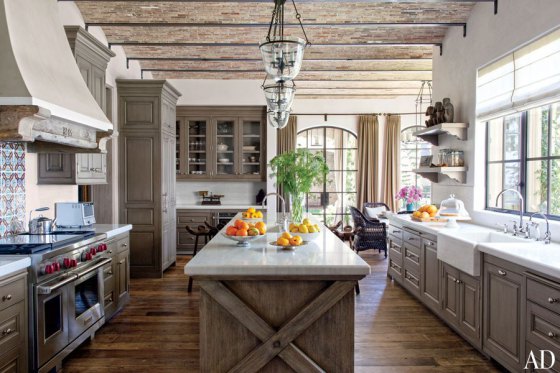 My ideal kitchen. Rustic and charming <3